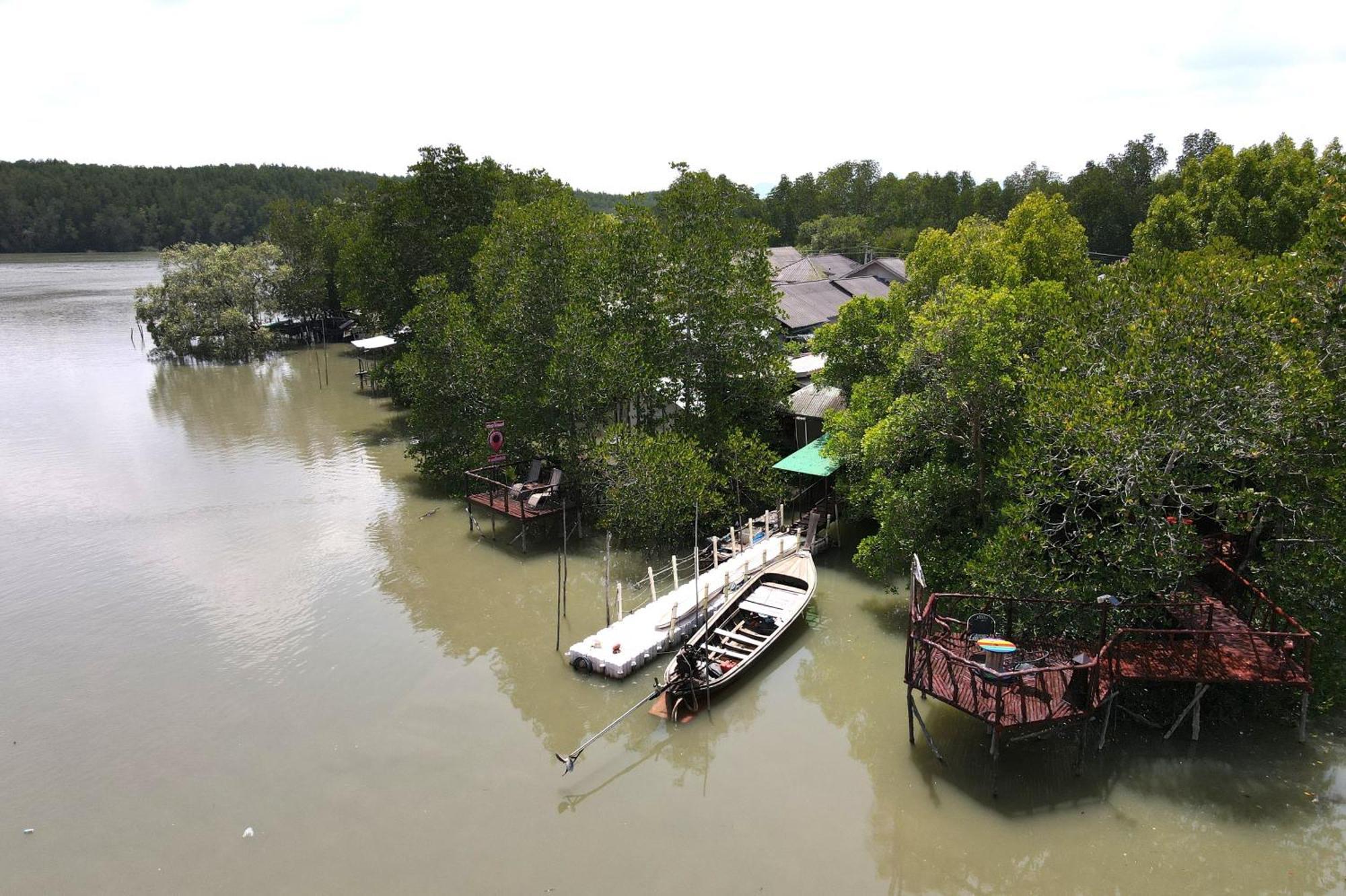 Phang Nga Bay Khanittha Homestay Ban Khiam Kültér fotó